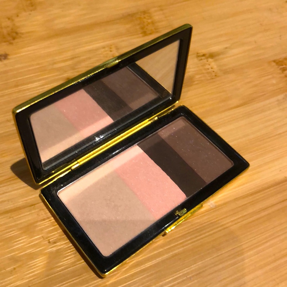Victoria Beckham Signature Eye Brick